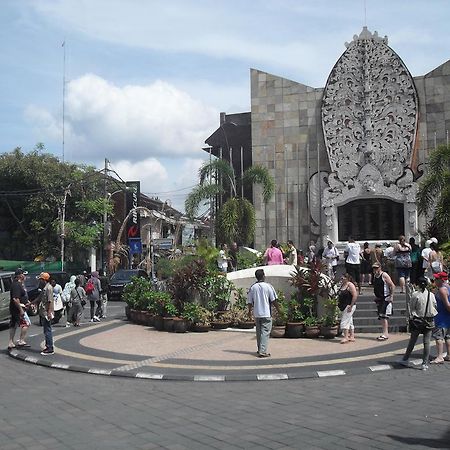 A Residence Kuta Lombok Exterior foto